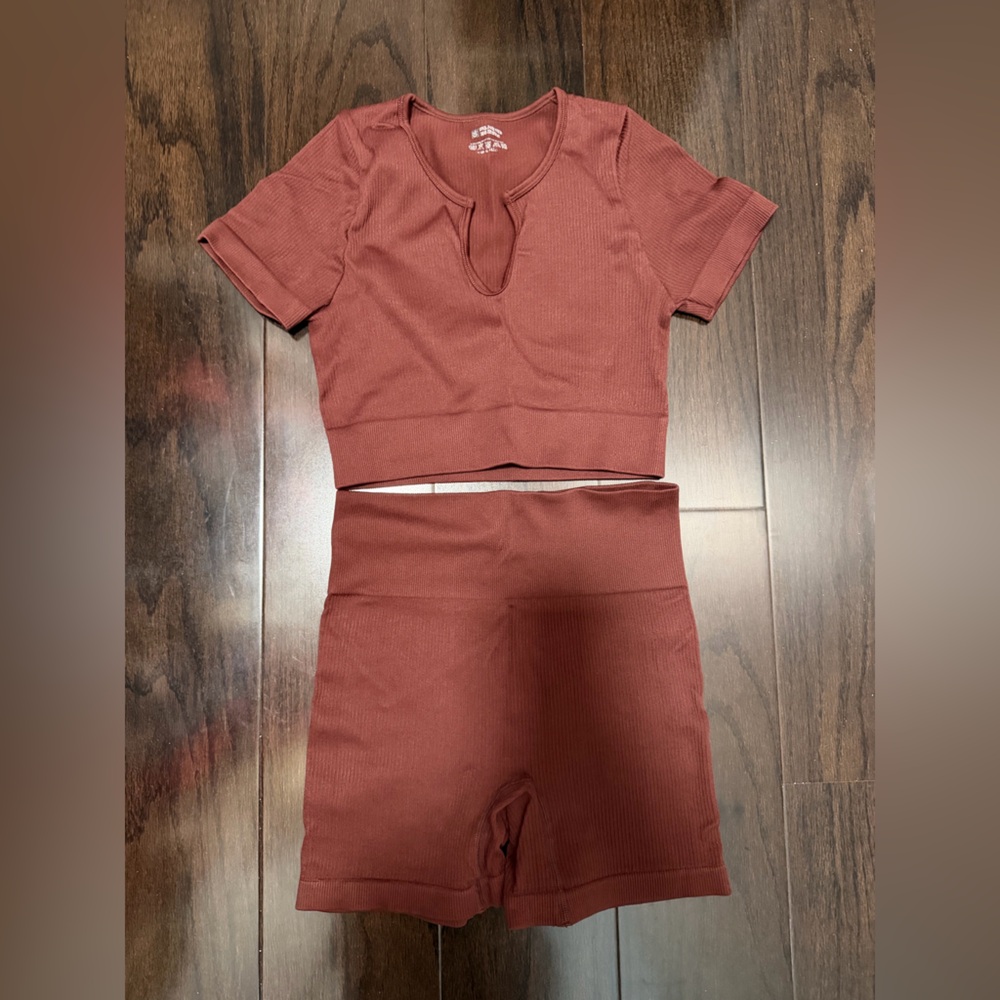 Rust Red Seamless Activewear Set - image 1